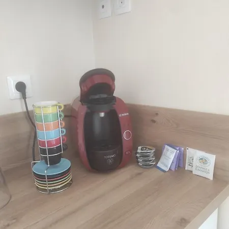 Apartment F1 Chez Ademax *