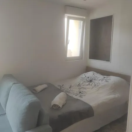 F1 Chez Ademax Apartment