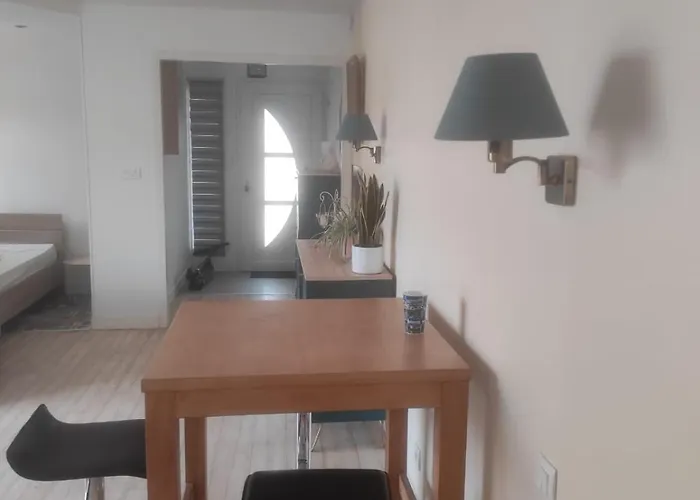 F1 Chez Ademax Saint-Lô